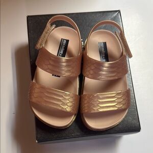 Mini Melissa sandals (new)